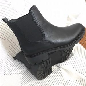 Sam Edelman Jaclyn Chelsea Boots